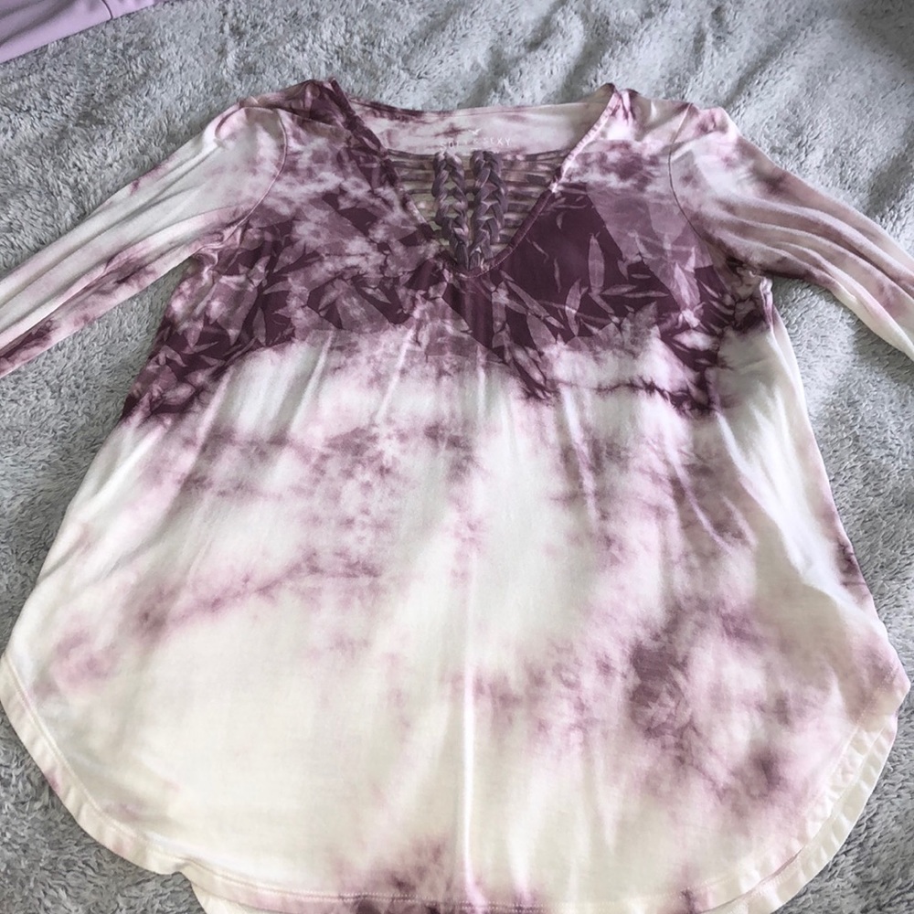 Long sleeve tee